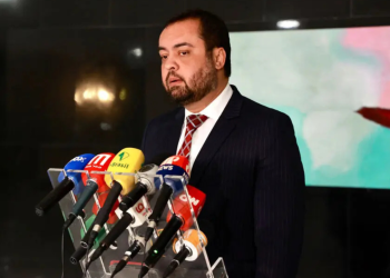 Governador do Rio demite secretários candidatos e promove reestruturação no governo