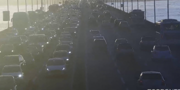 Trânsito mais carregado na ponte Rio–Niterói nesta segunda-feira, com lentidão no sentido Rio