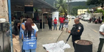 Homem é morto a tiros em rua no bairro do Caju, Maricá
