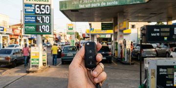 Custo mensal de carro usado de R$ 30 mil em 2026 é de cerca de R$ 1.200
