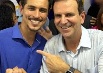 Prefeito do Rio critica uso político de operações policiais e apoia investigação sobre vereador