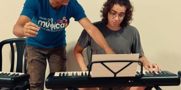 São Gonçalo abre vagas gratuitas para cursos de violino, flauta e coral no centro