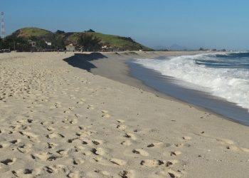 Aluguel de casas de praia em Itaipuaçu: fatores que influenciam preços e dicas para reserva segura