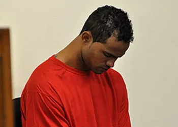 Ex-jogador Bruno é considerado foragido após não se apresentar à prisão no Rio