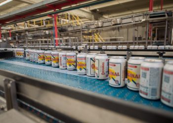 Visita gratuita à fábrica da Ambev em Campo Grande revela produção de cerveja no Rio