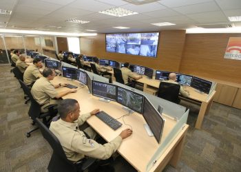 Tecnologia de monitoramento de Niterói apoia operação da polícia no Fonseca