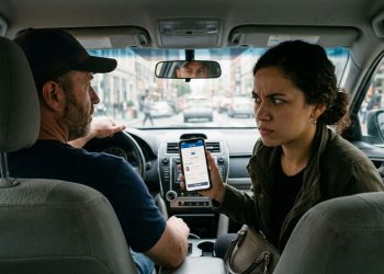 Cuidados essenciais para idosos evitarem fraudes e garantirem segurança em transporte por aplicativo