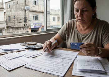 Ampliação da faixa de isenção do Imposto de Renda para quem ganha até R$ 5 mil entra em vigor em 2026, mas declaração de 2025 deve ser feita normalmente