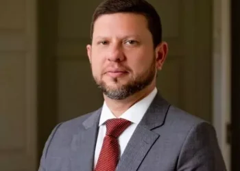 Governo do Rio define Nicola Miccione como vice em chapa para mandato-tampão