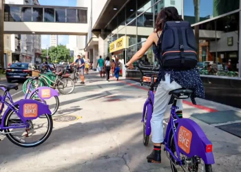 Niterói é reconhecida como cidade mais amiga da bicicleta na América Latina, segundo ranking internacional