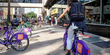 Niterói é reconhecida como cidade mais amiga da bicicleta na América Latina, segundo ranking internacional