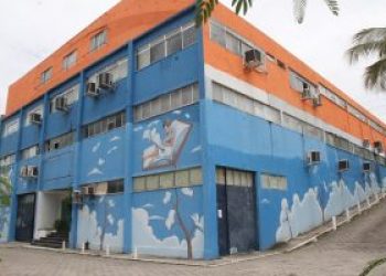 Prefeitura de São Gonçalo prorroga edital do concurso de professores por dois anos