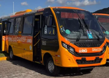 Prefeitura do Rio inicia renovação de micro-ônibus na Zona Oeste com foco na modernização