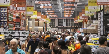 Obramax abre inscrições para Programa de Trainee 2026 com salário de R$ 5 mil