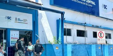 Policial baleado em tentativa de assalto passa por cirurgia e tem estado de saúde estável