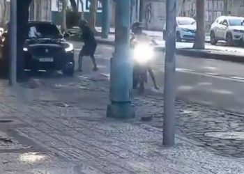 Troca de tiros entre policial e assaltantes em Vila Isabel não deixa feridos