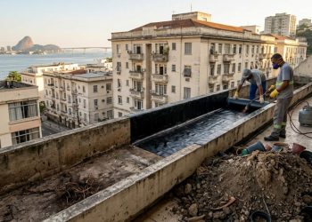 Impermeabilização de jardineiras e calhas em prédios antigos de Niterói é fundamental para evitar infiltrações