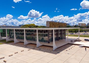 STF rejeita prorrogação da CPMI do INSS por 6 a 2