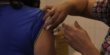 Início da vacinação contra a gripe em São Gonçalo em 28 de março com Dia D e meta de 90% de imunização