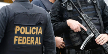 PF realiza operação contra fraudes sociais e tráfico de drogas em São Gonçalo