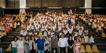 Mais de 300 estudantes de Niterói participam do Circuito da Cidade, promovendo educação e cultura