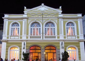 Ingressos para shows de música brasileira no Theatro Municipal de Niterói variam conforme setor e artista