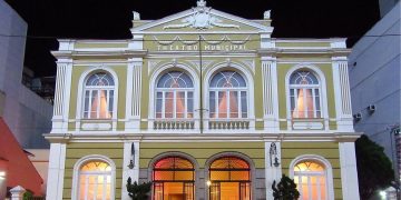 Ingressos para shows de música brasileira no Theatro Municipal de Niterói variam conforme setor e artista