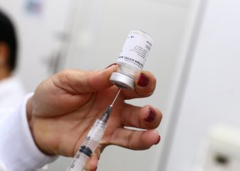 Niterói inicia vacinação contra influenza em grupos prioritários no Dia D de mobilização