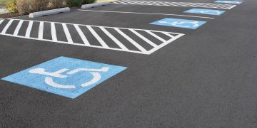 Credencial digital de estacionamento do idoso garante uso de vagas reservadas e fiscalização mais rigorosa em 2026