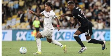 Vasco vira sobre o Fluminense nos minutos finais e afasta-se do rebaixamento