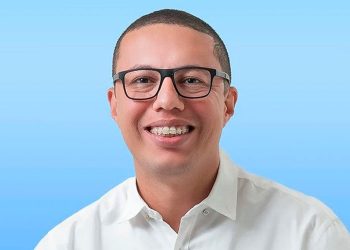 Justiça condena vereador Douglas Gomes por transfobia e o obriga a pagar R$ 30 mil a Benny Briolly