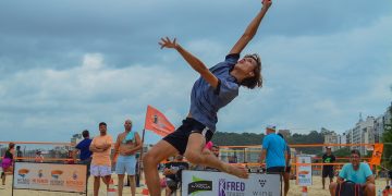 Niterói realiza festival esportivo com estrutura inédita na Praia de Icaraí