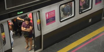 Vagões femininos no Rio passam a operar 24 horas por dia para aumentar segurança