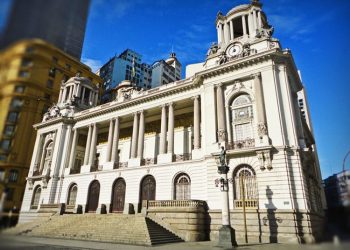 Câmara do Rio promove debate sobre reconhecimento de agentes da educação infantil como profissionais do magistério