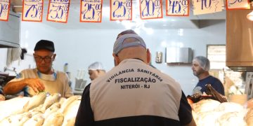 Vigilância sanitária de Niterói reforça fiscalização no Mercado São Pedro antes da Semana Santa