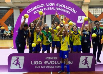 Niterói realiza finais da Liga Evolución Sub-12 de futsal feminino e reforça apoio ao esporte jovem