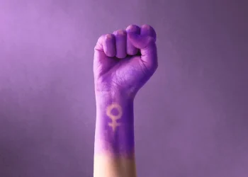 Violência contra a mulher no Brasil cresce 34% em 2025, aponta OAB Niterói