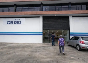 Águas do Rio inaugura segunda loja em Maricá para ampliar atendimento, mas comunidades continuam com problemas de abastecimento