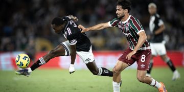 Vasco e Fluminense se enfrentam pelo Campeonato Brasileiro no Maracanã nesta quarta-feira