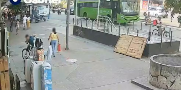 Vídeo revela manobra de ônibus antes de atropelar mãe e filho na Tijuca