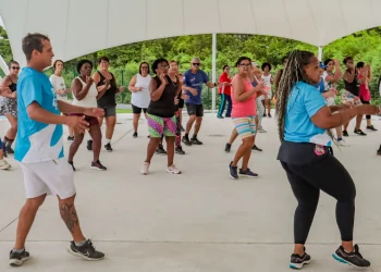 Parque Nosso Sonho promove aulão de dança em homenagem ao Dia da Mulher