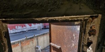 Polícia Civil prende traficantes e desmantela bunker de drogas na Lapa, Rio