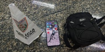 Homem é preso acusado de roubo a pedestre na Rua Visconde do Rio Branco, em Niterói