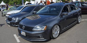 Custo mensal para manter carro popular em 2026 fica entre R$ 1.200 e R$ 2.000