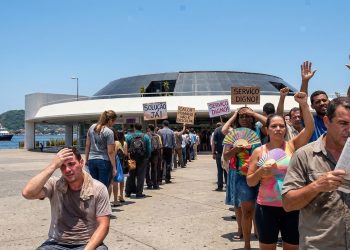 Transportes aquaviários em Charitas enfrentam crise e mobilizam cobrança de melhorias