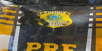 PRF apreende arma, munições e suspeito após abordagem na BR-101 em Niterói