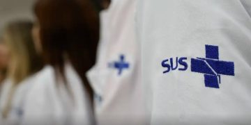 Número de exames para câncer de intestino no SUS triplica na última década e impulsiona a detecção precoce