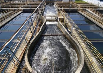 Cedae realiza manutenção na Estação de Tratamento Laranjal para garantir abastecimento seguro