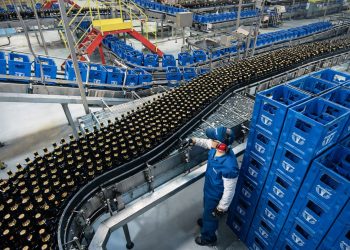 Fábrica da Ambev no Rio oferece tours gratuitos com degustação e história da cerveja