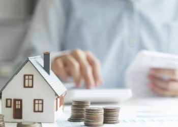 Custos de moradia em Niterói em 2026 incluem financiamento, condomínio, IPTU e despesas mensais